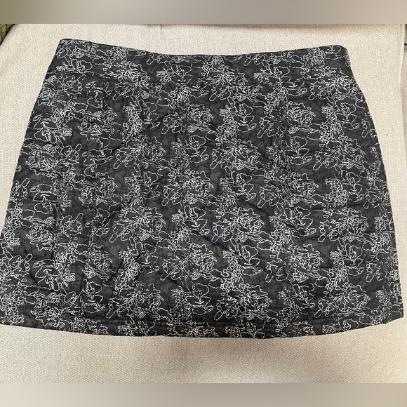 Smartwool- quilted wool apres skirt size large - Picture 4 of 4